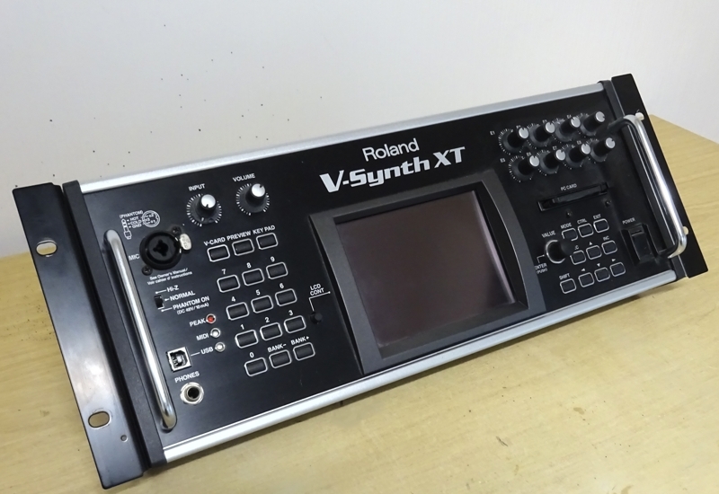 Roland V-synth XT 01.JPG