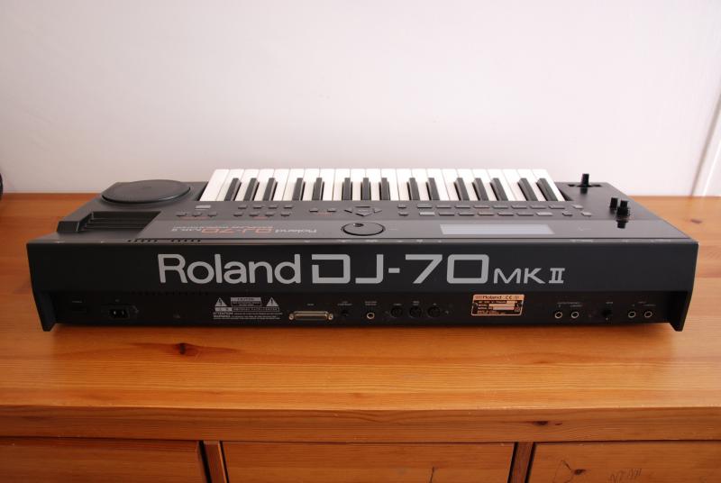 roland-dj-70-mkii-2752158.jpg