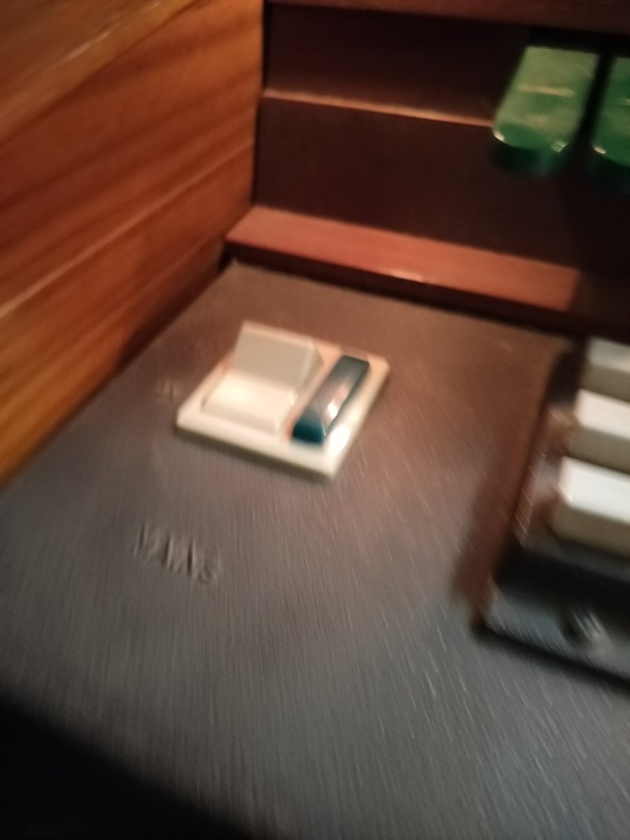 1000023513.jpg 1000023513.jpg