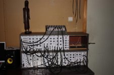 Synthesizer 001 (Medium).jpg